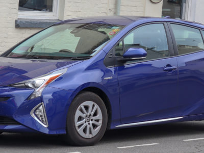 Helt nya Toyota Prius Plug-in Hybrid!