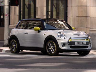 Premiär för den helt elektriska MINI Cooper SE