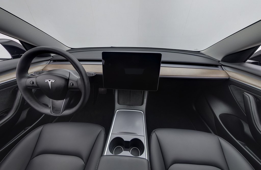 Tesla Model 3 Standard Range Plus Pano Uppg. AP EAP V-hjul