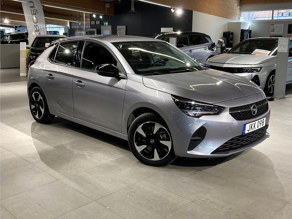 Opel Corsa-e Design & Tech 50 kWh 136k – Carplay, Rattvärme