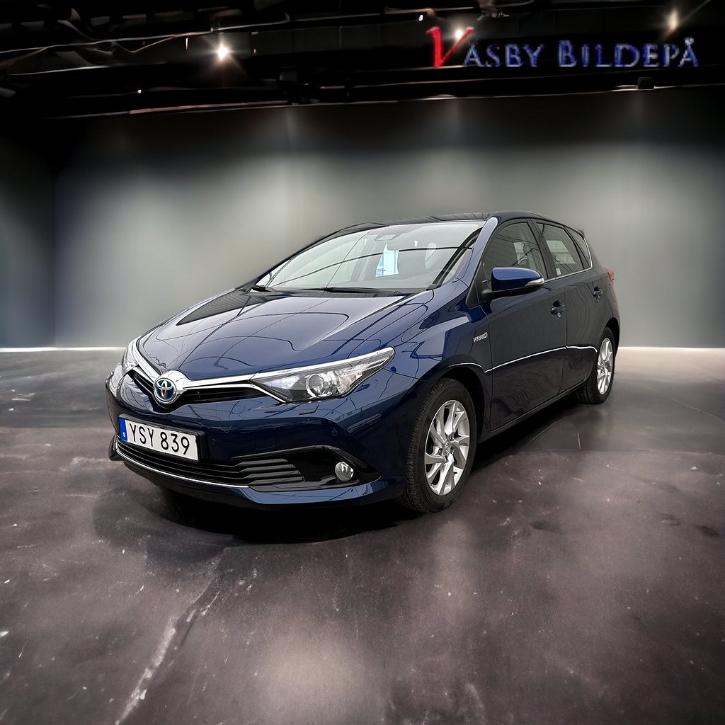 Toyota Auris Hybrid e-CVT Euro 6 136hk / 1-Ägare
