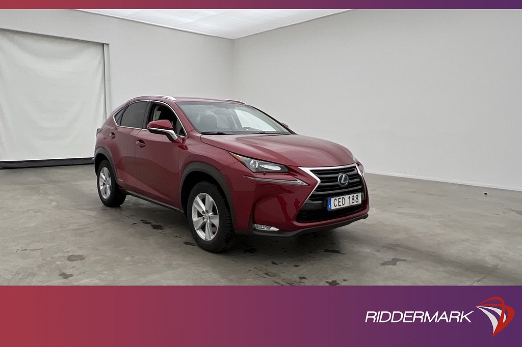 Lexus NX 300h AWD 197hk Executive B-Kamera Navi Adaptiv Drag