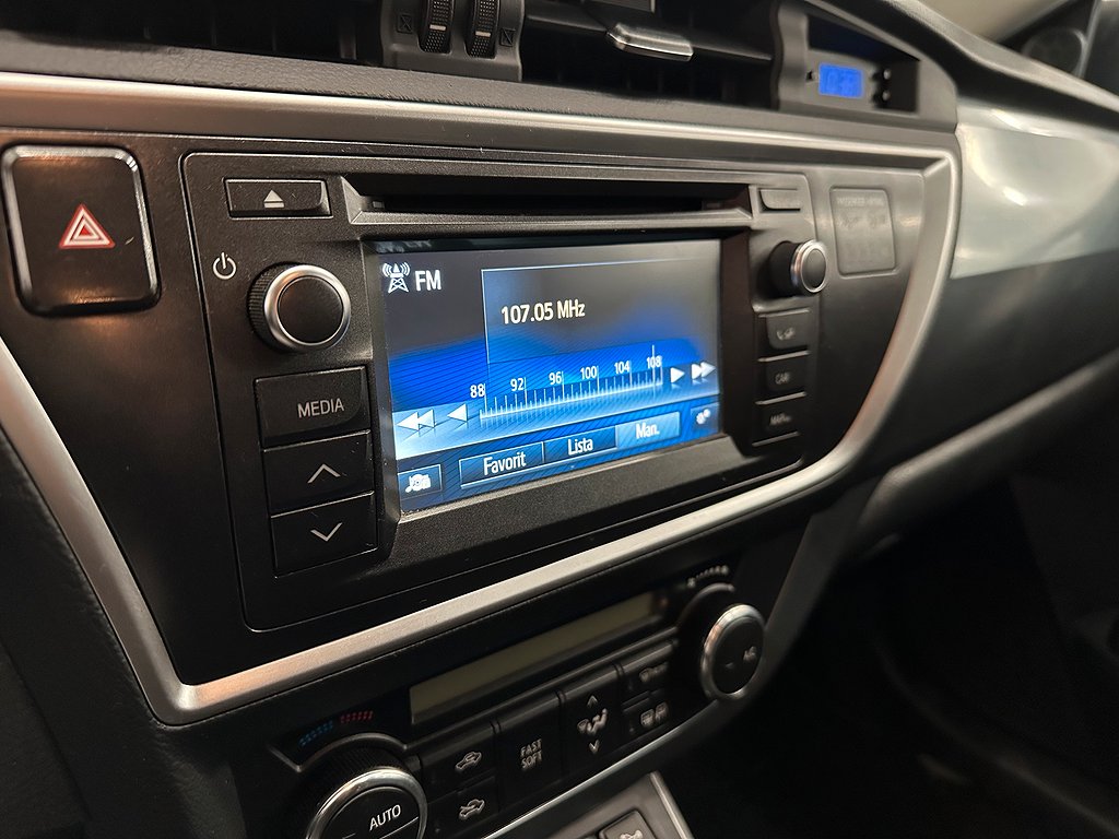 Toyota Auris Touring Sports Hybrid e-CVT Active /V-Hjul