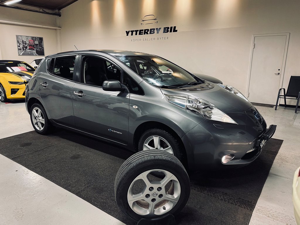 Nissan Leaf 24 kWh Acenta Backkamera SoV hjul 5,99% ränta