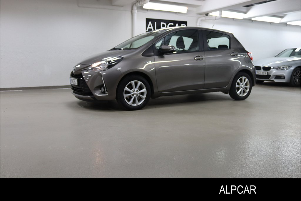 Toyota Yaris HSD 1,5 101 HK NYSERVAD