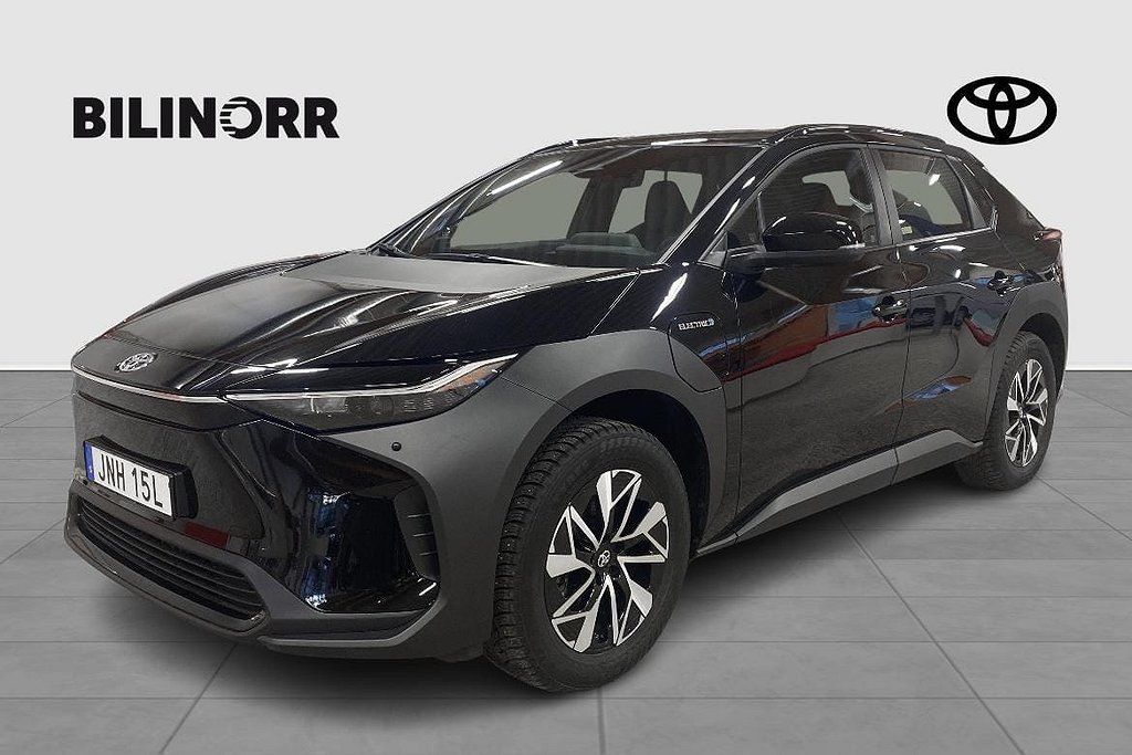 Toyota bZ4X AWD Active Komfortpaket | Vinterhjul