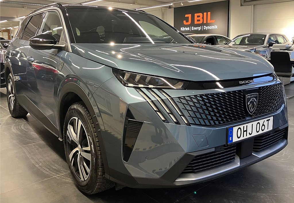 Peugeot 5008 GT+ Hybrid – DEMO