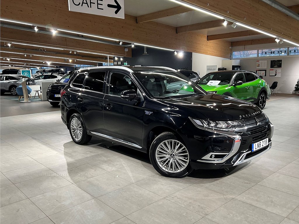 Mitsubishi Outlander Business X PHEV 224hk 4WD – SKINN, CARPLAY