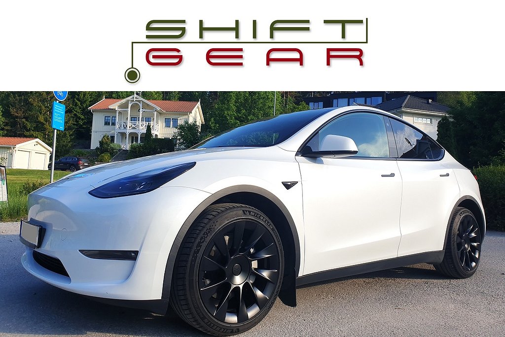 Tesla Model Y Long Range AWD 1 ägare Dragkrok 20” Induction
