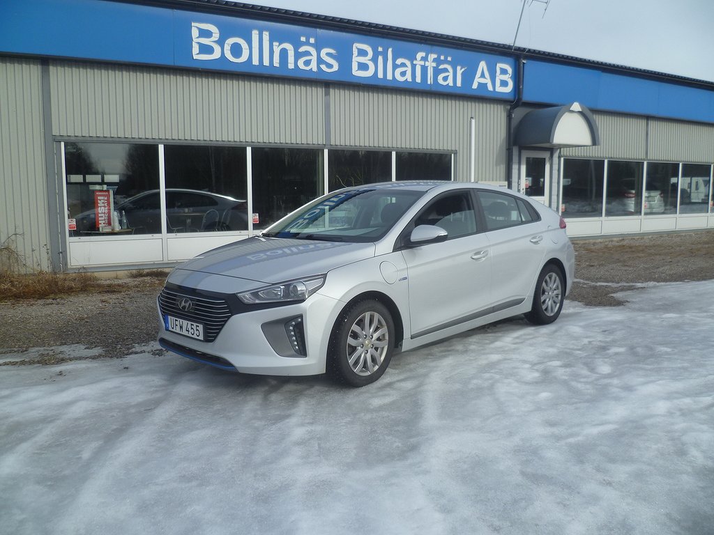 Hyundai IONIQ Plug-in 1.6 + 8.9 kWh DCT Premium