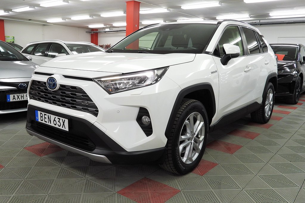Toyota RAV4 Hybrid AWD-i E-CVT Active SoV Hjul Carplay Keyless