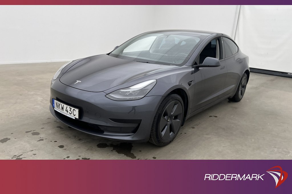 Tesla Model 3 Standard Range Plus Panorama Svensksåld