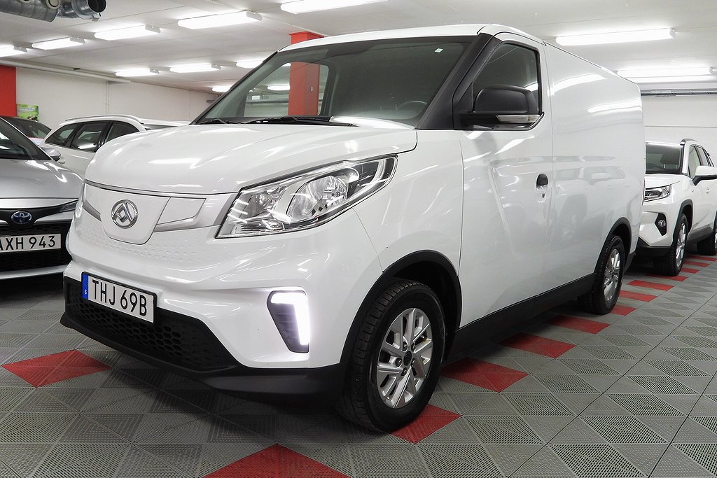 Maxus e-Deliver 3 52.5 kWh Carplay kamera sensorer CCS