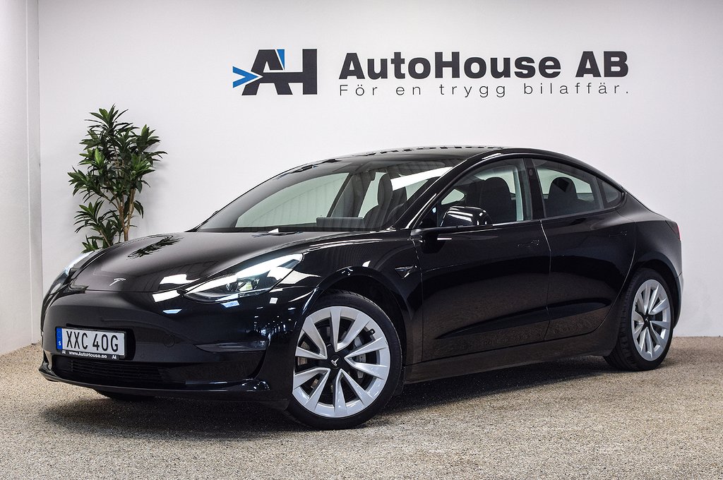 Tesla Model 3 Long Range AWD Glastak Drag 19 Tum Svensksåld