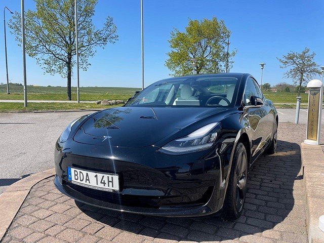 Tesla Model 3 Standard Range Plus