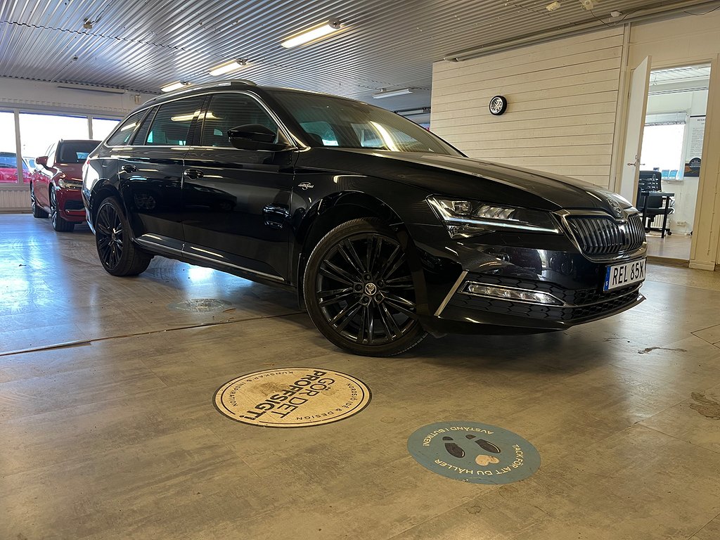 Skoda Superb iV L&K Edition Värmare Drag Navi