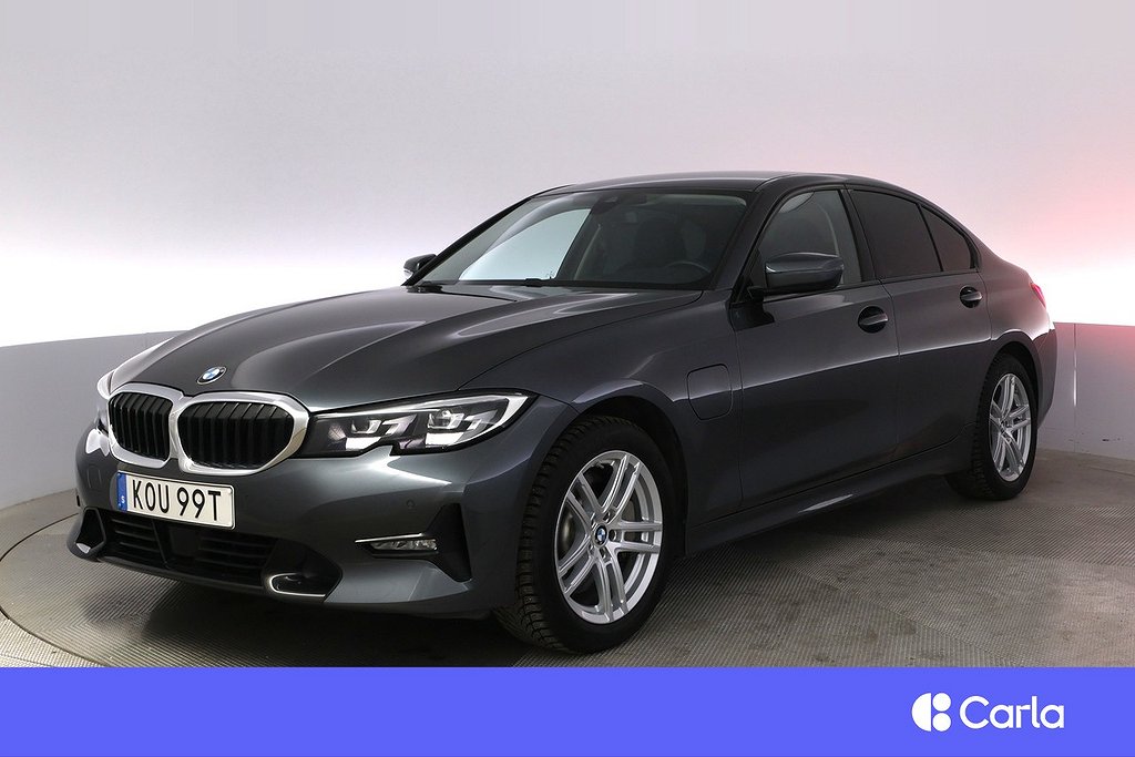 BMW 330e Sedan Sportline HUD Adap.Farth Navi PDC V-Hjul