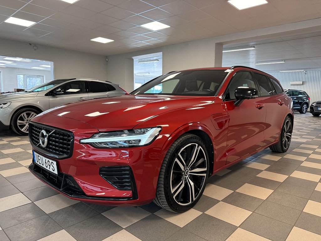 Volvo V60 T6 TE AWD R-Design Panorama 360° Kamera Head-up H/K