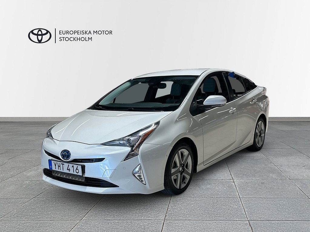 Toyota Prius 1,8 HYBRID EXECUTIVE NAVI V-HJUL LED-RAMP JBL