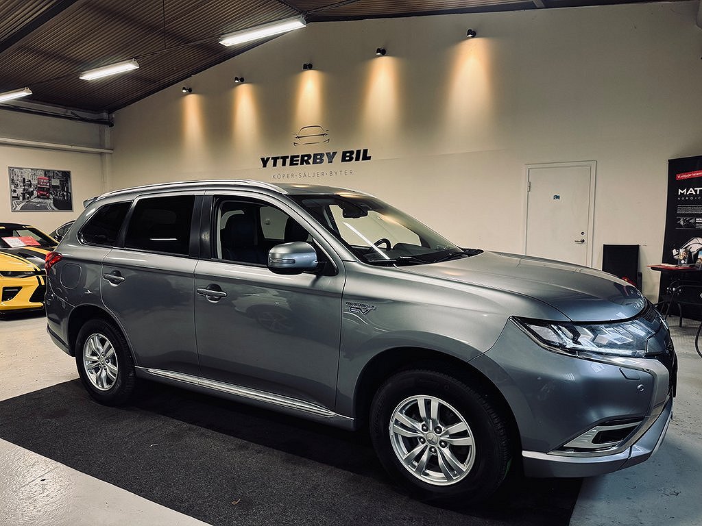 Mitsubishi Outlander PHEV Hybrid B-Cam Bluetooth AWD Drag!
