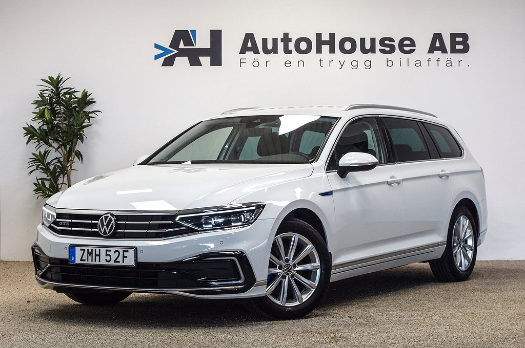 Volkswagen Passat Sportscombi GTE Drag Värmare Matrix Navi