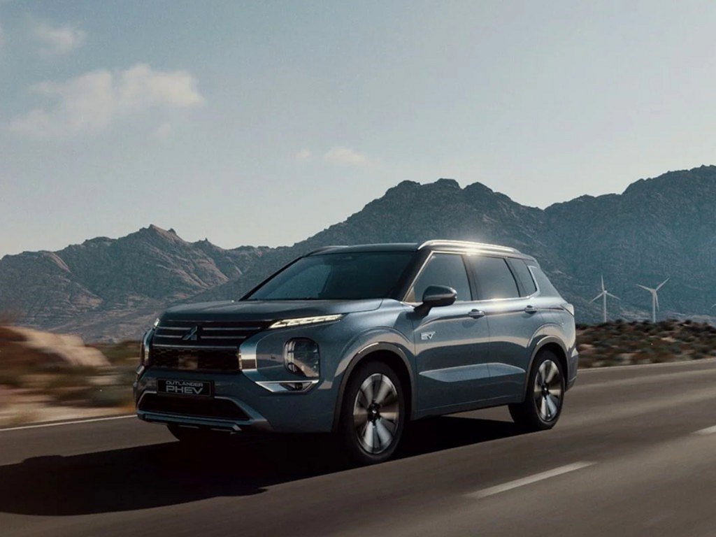 Mitsubishi Outlander Invite PHEV Automat 4WD