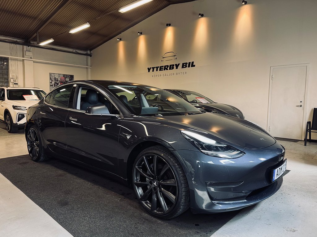 Tesla Model 3 Long Range AWD Backkamera Panorama Skinn 19″