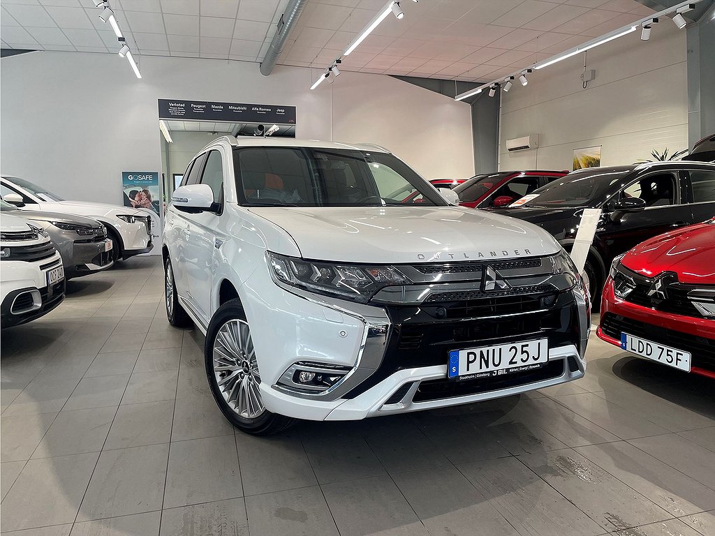 Mitsubishi Outlander Business X PHEV CVT 224hk Aut 4WD – 360-KAMERA, CARPLAY