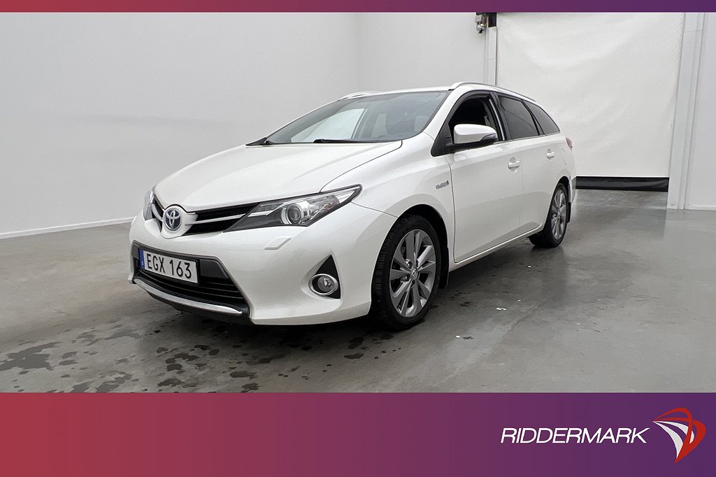 Toyota Auris TS Hybrid e-CVT 136hk Motorvärmare Backkamera