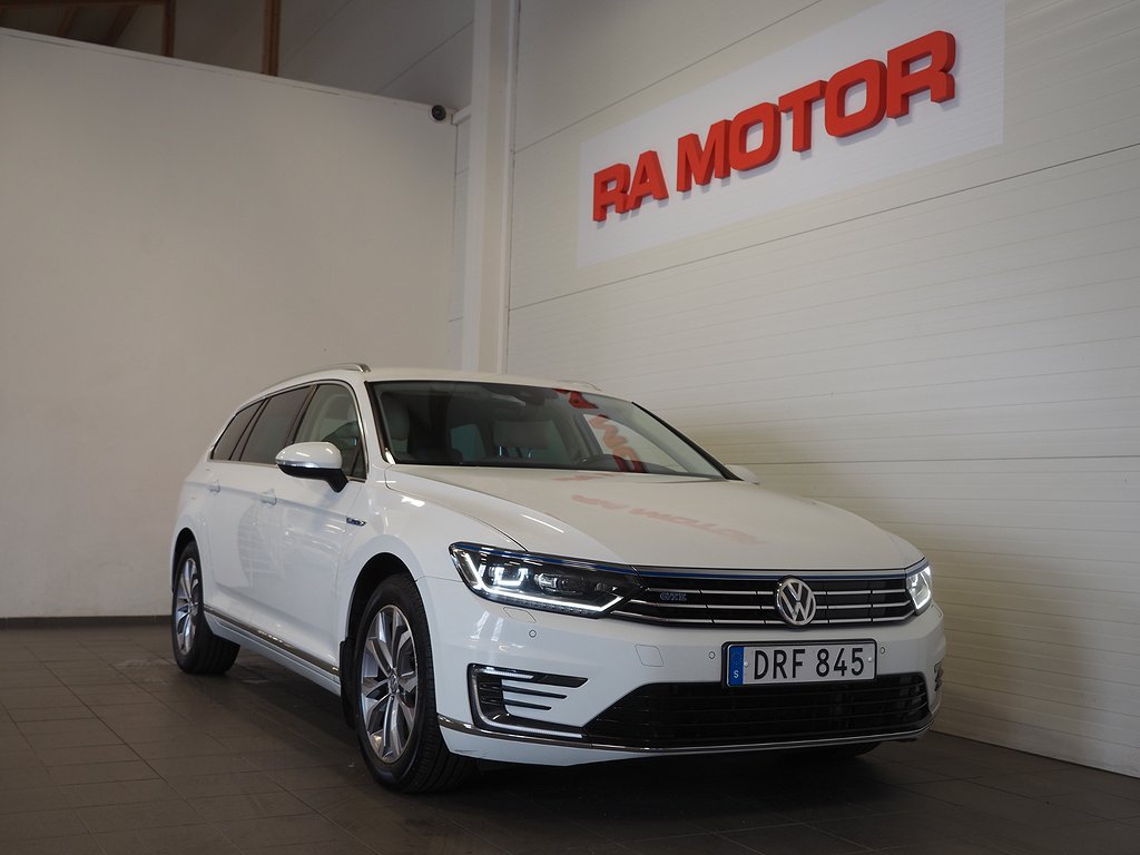 Volkswagen Passat GTE 1.4 TSI 204hk Värmare Cockpit Drag Nav