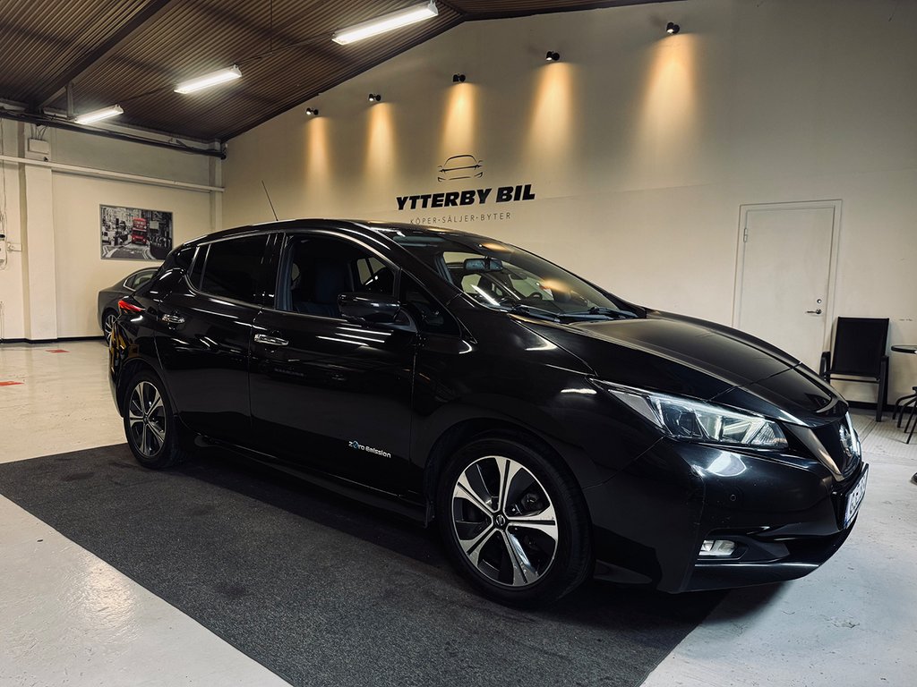 Nissan Leaf 40 kWh B-Cam SV Rattvärme SOV Kampanjränta 5,99%