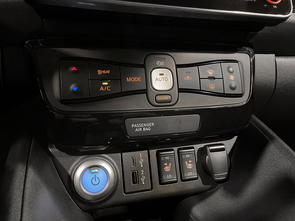 Nissan Leaf e+ 217Hk n-Connecta MY22 59 kWh