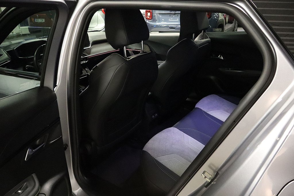 Peugeot E-2008 GT 136hk Aut – BACKKAMERA