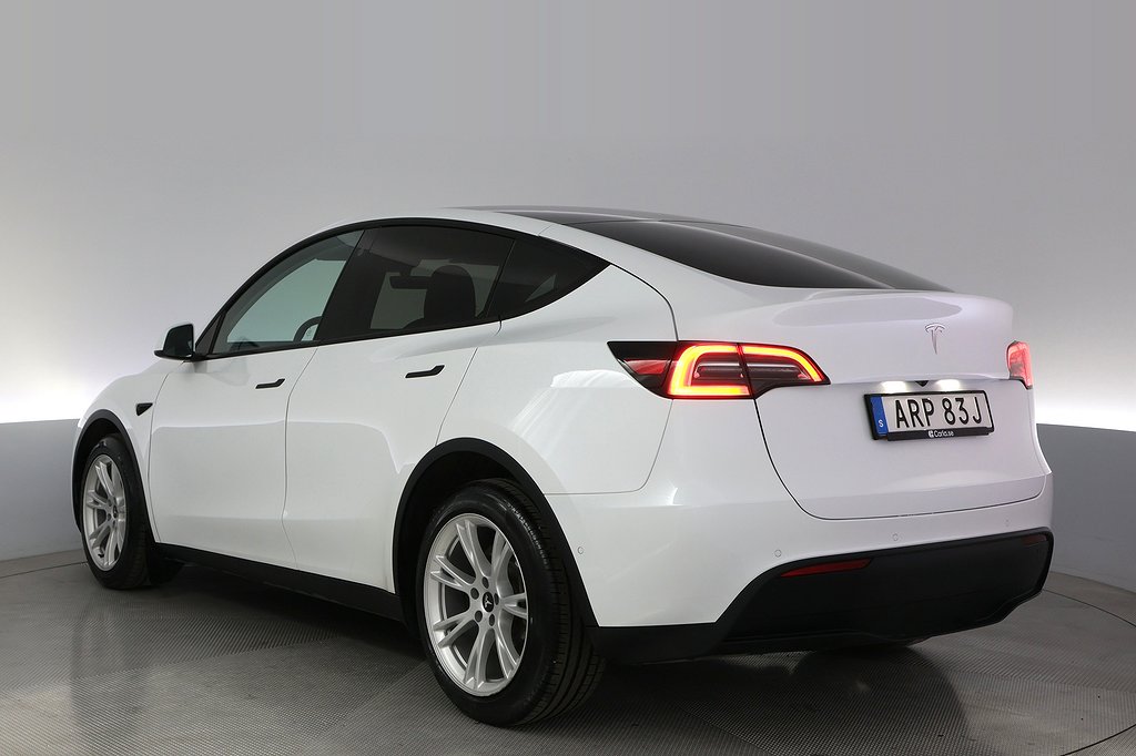 Tesla Model Y Long Range AWD Autopilot Pano