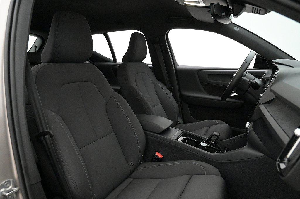 Volvo XC40 Recharge Single Motor Core Kamera Navi Drag VHjul