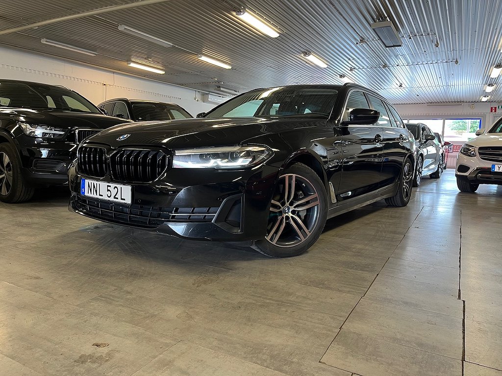 BMW 530e xDrive Touring Panorama Drag Skinn Kamera