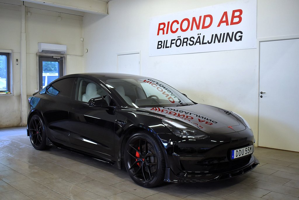 Tesla Model 3 PERFORMANCE 513HK TOTAL SJÄLVKÖRNING MOMS