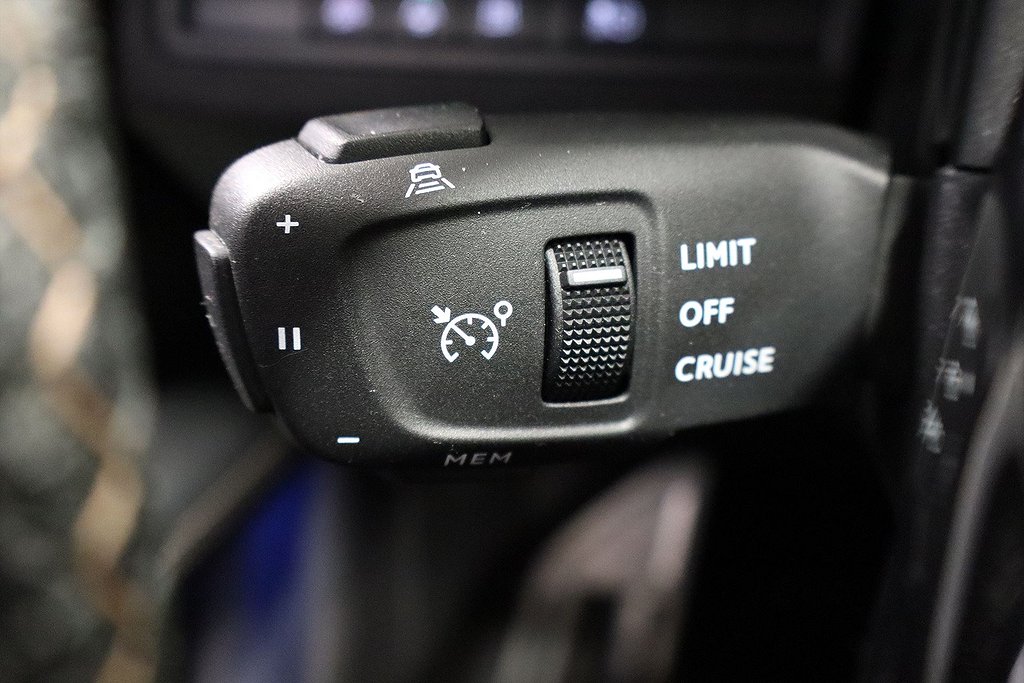 Peugeot 3008 GT HYBRID4 300hk Aut AWD – B-KAMERA