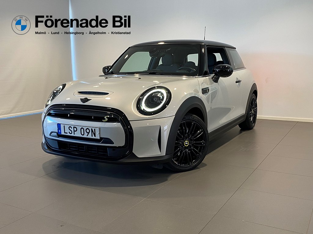 MINI Cooper SE Backsensor Farthållare Carplay Service Avtal