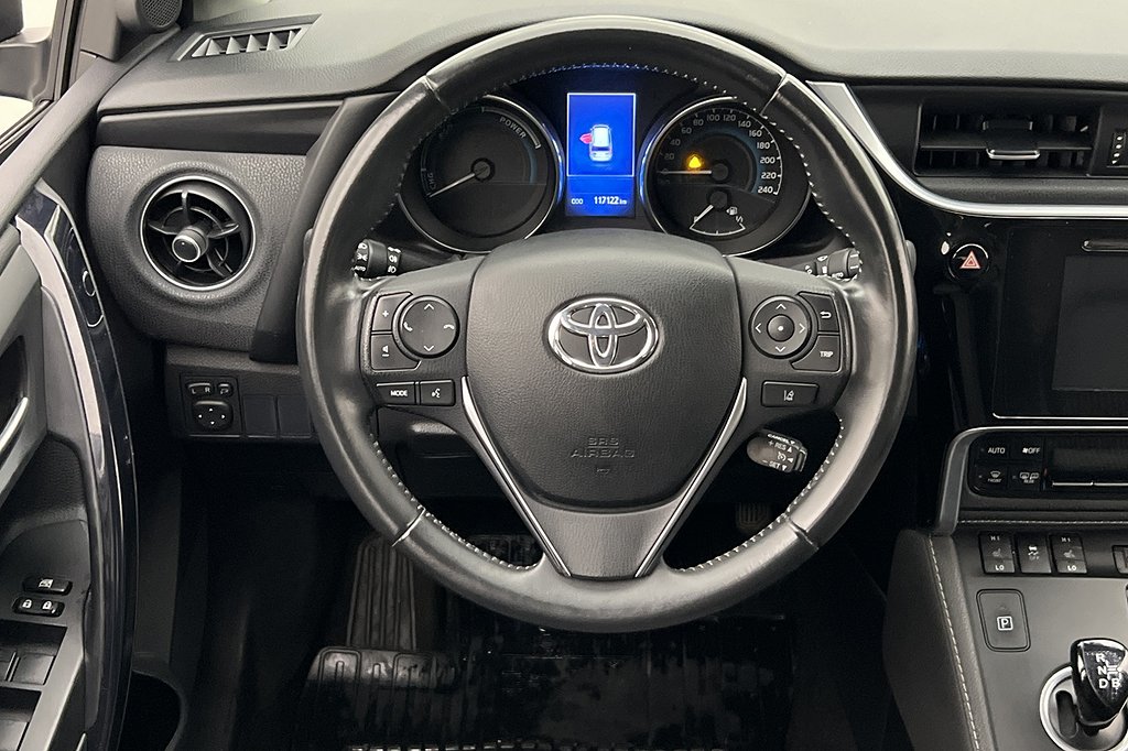 Toyota Auris Hybrid e-CVT 136hk Executive Kamera Navi Sensor