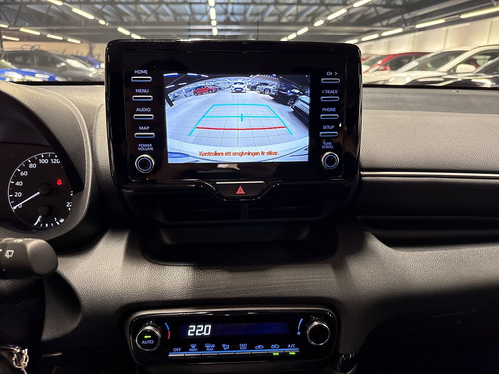 Toyota Yaris 1,5 HYBRID ACTIVE 5-D BACKKAMERA V-HJUL LEDRAMP