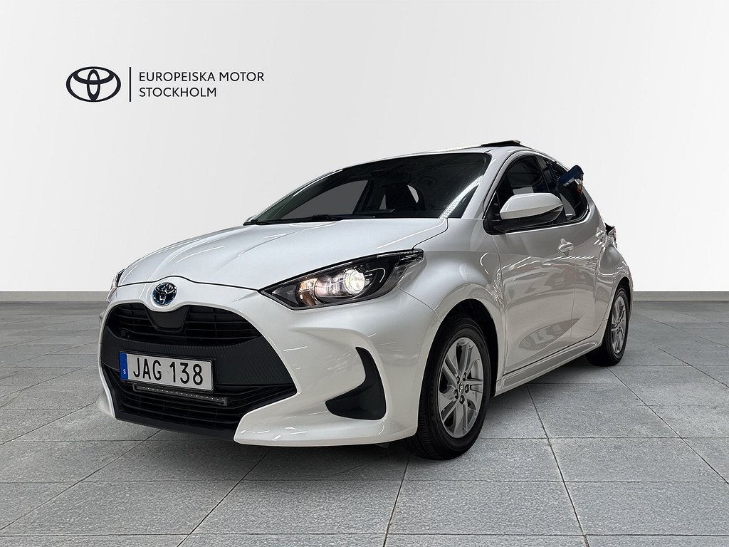 Toyota Yaris 1,5 HYBRID ACTIVE 5-D BACKKAMERA V-HJUL LEDRAMP