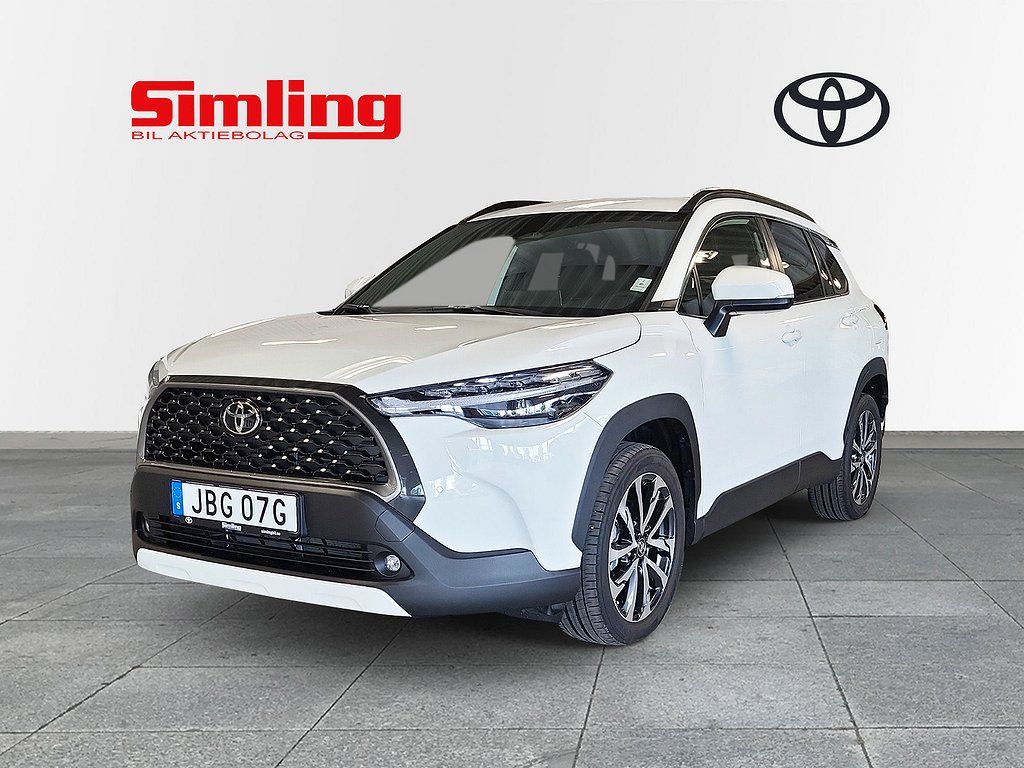 Toyota Corolla Cross 2,0 Hybrid AWD-i Executive / Navi / Skinn