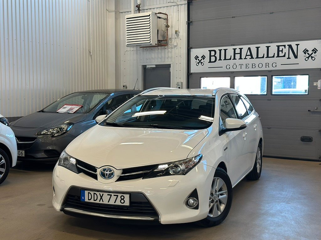 Toyota Auris Touring Sports Hybrid e-CVT 1,8(136hk)Active