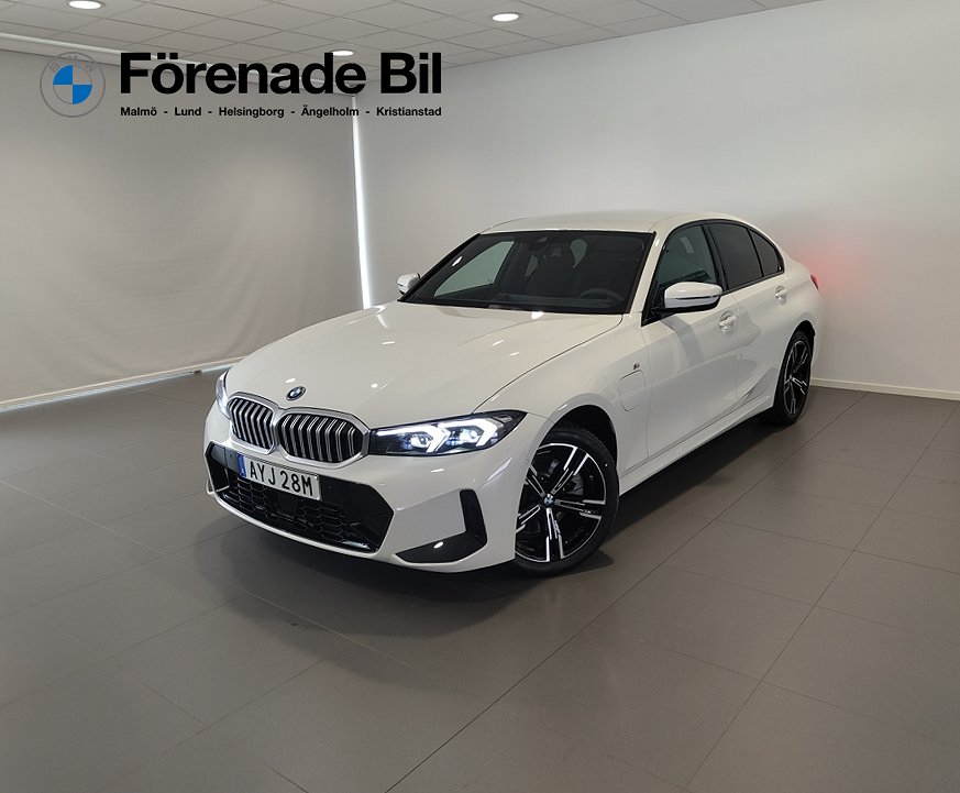 BMW 330e xDrive Sedan M-Sport Active Edition Farth. Drag