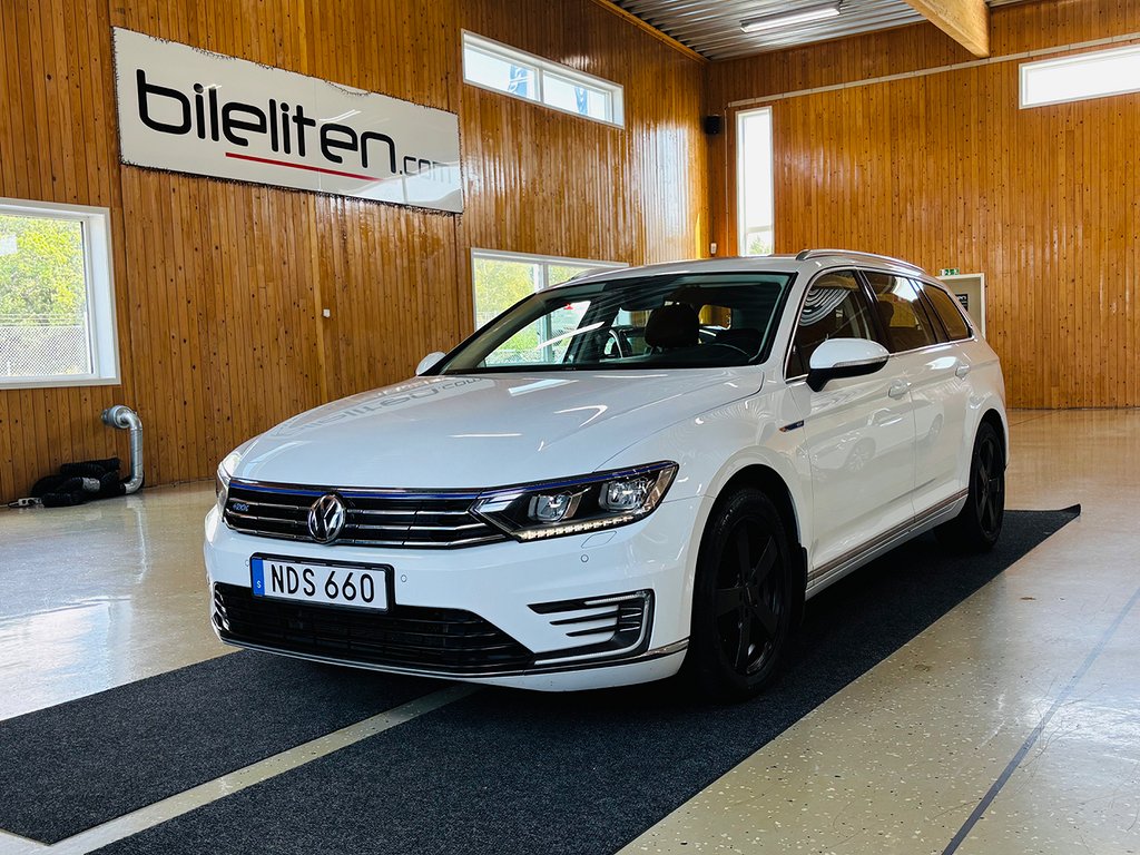 Volkswagen Passat GTE 1.4 TSI GTE Värmare Drag B-Kamera