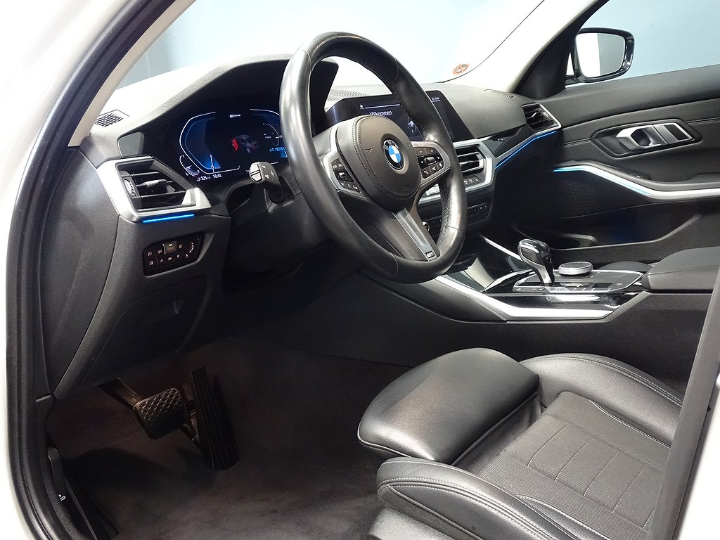BMW 330e Sedan Sport line CONNECTED Navi Drag