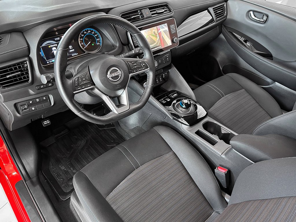Nissan Leaf 39 kWh 149hk N-Connecta V-Hjul