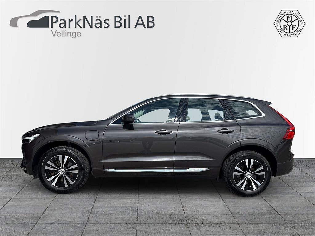 Volvo XC60 Recharge T6 AWD CORE PANORAMA