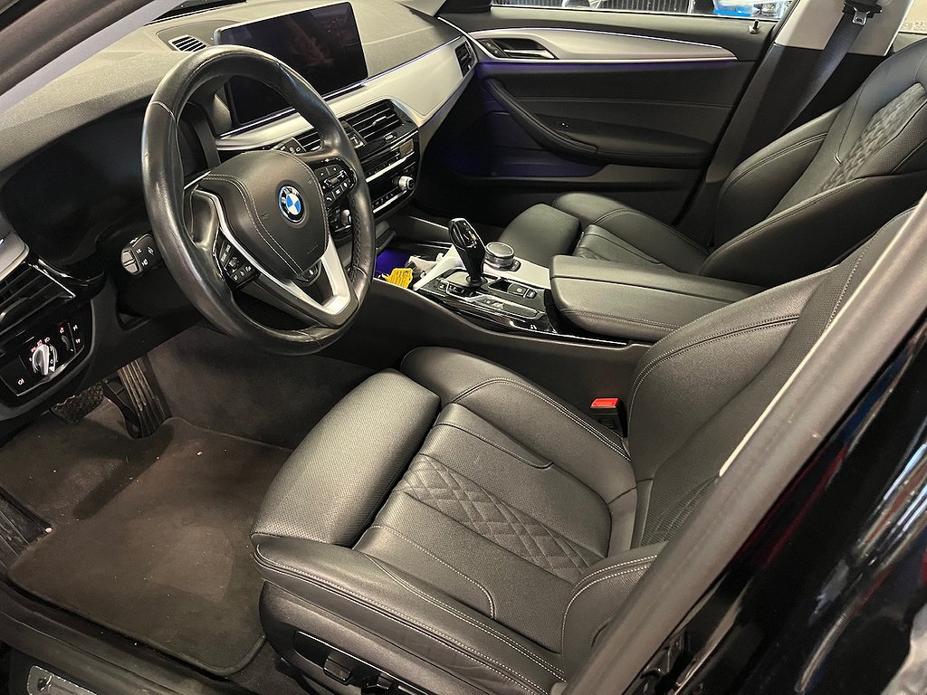 BMW 530e xDrive Panorama Drag Skinn Kamera